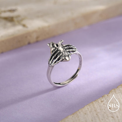 Anatomical Heart & Skeleton Hands Sterling Silver Ring, Oxidised Silver Heart in Hand Ring, Gothic Romantic Ring