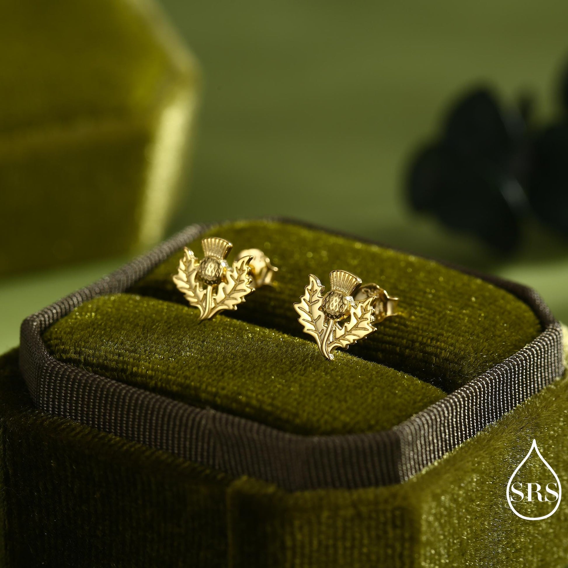 Thistle Flower Stud Earrings in Sterling Silver - Available in Four Finishes - Scottish Flower Blossom Stud Earrings