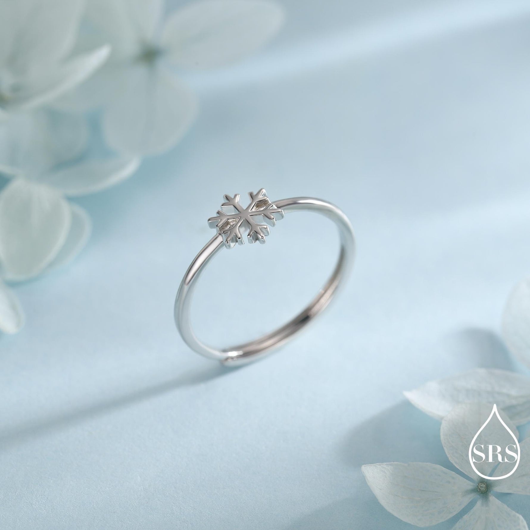 Tiny Snowflake Ring in Sterling Silver, Minimalist Winter Design, Adjustable Size, Festive Season Snow Ring
