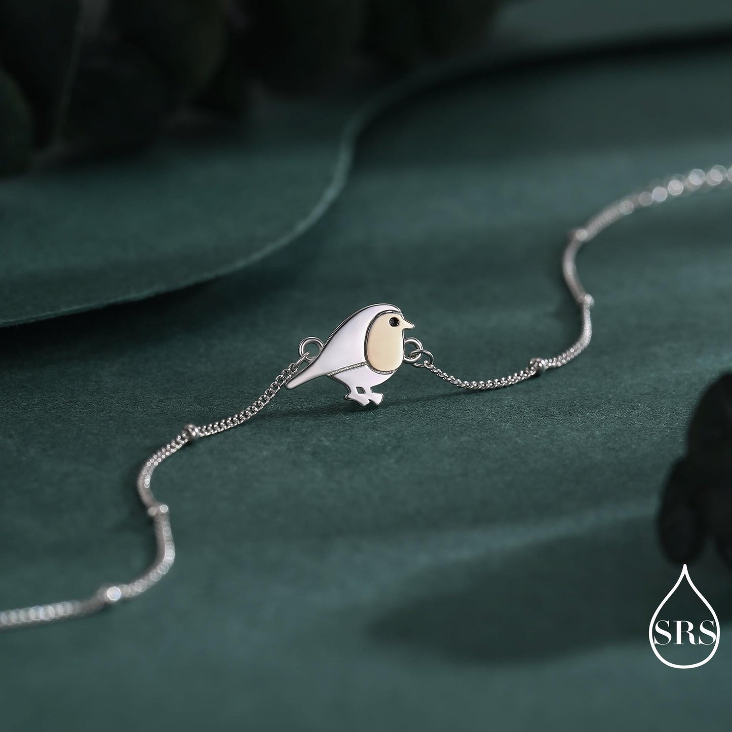 Robin Bird Bracelet in Sterling Silver. Robin Bracelet with a Satellite Chain, Nature Inspired Bird Jewellery, Minimalist, Simple and Tiny