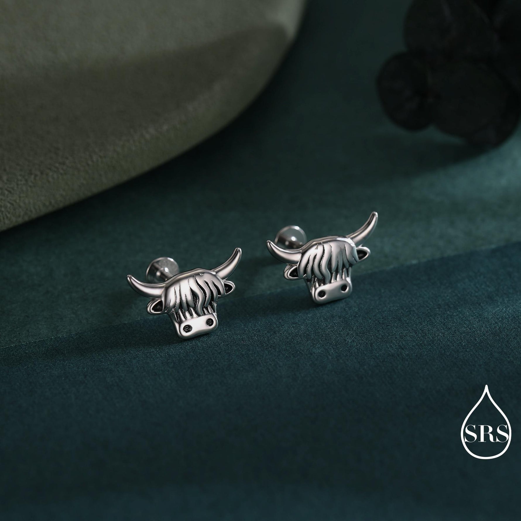 Delicate Highland Cow 16G Internally Threaded Flat Back Earrings in Sterling Silver, Animal Earrings