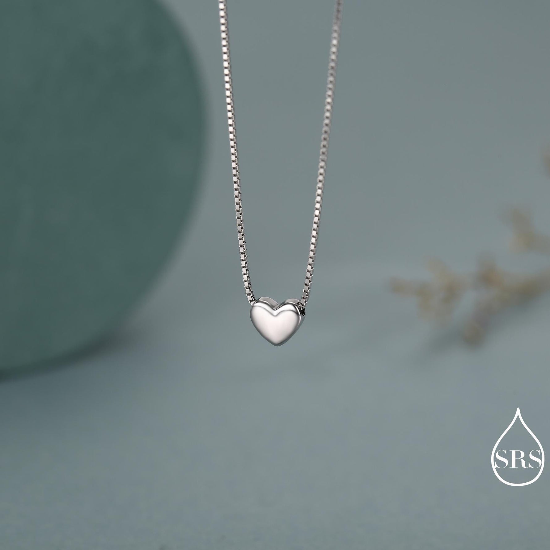 Minimalist Heart Pendant Necklace in Sterling Silver, Gold and Rose Gold. Tiny Heart Necklace, Sweet and Cute