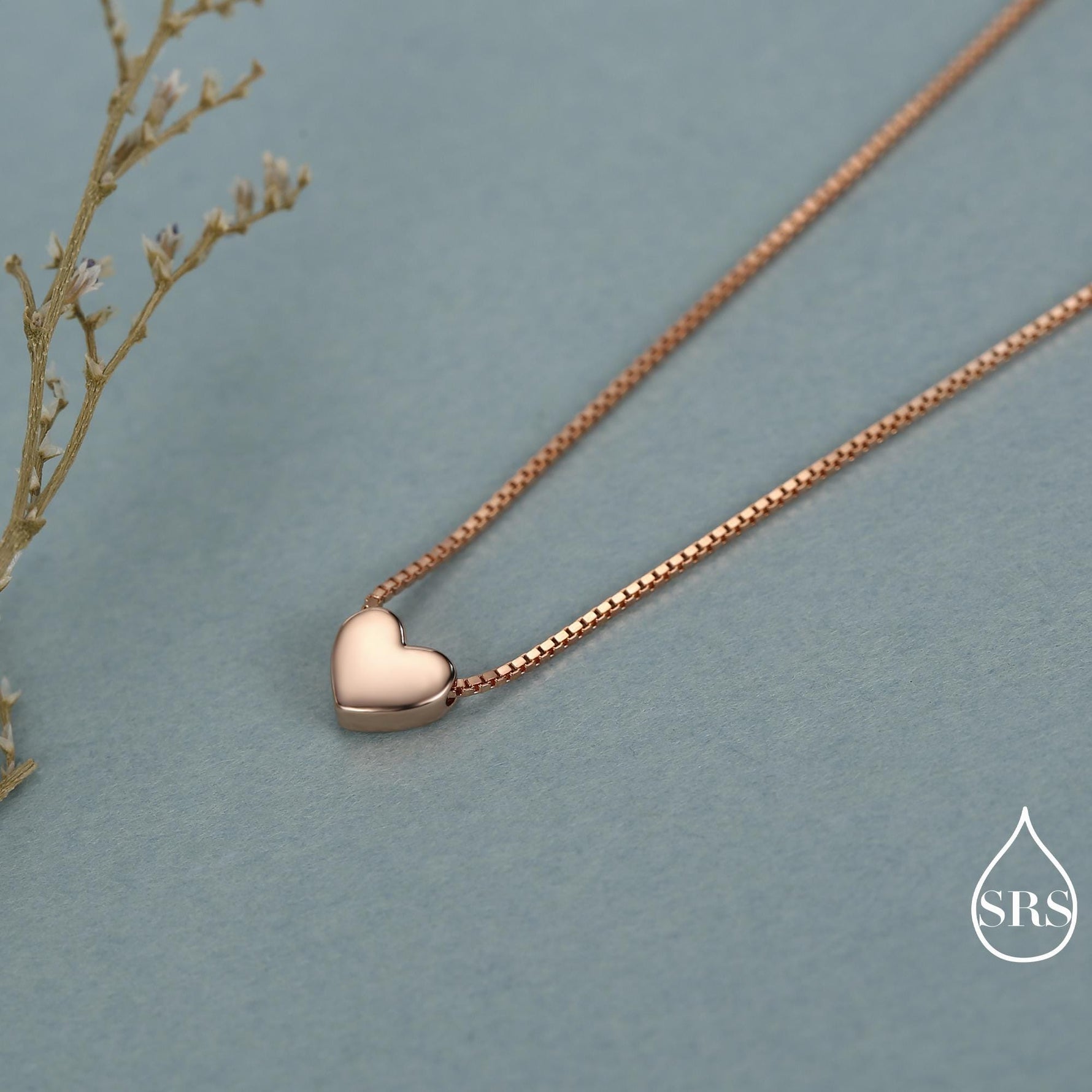 Minimalist Heart Pendant Necklace in Sterling Silver, Gold and Rose Gold. Tiny Heart Necklace, Sweet and Cute