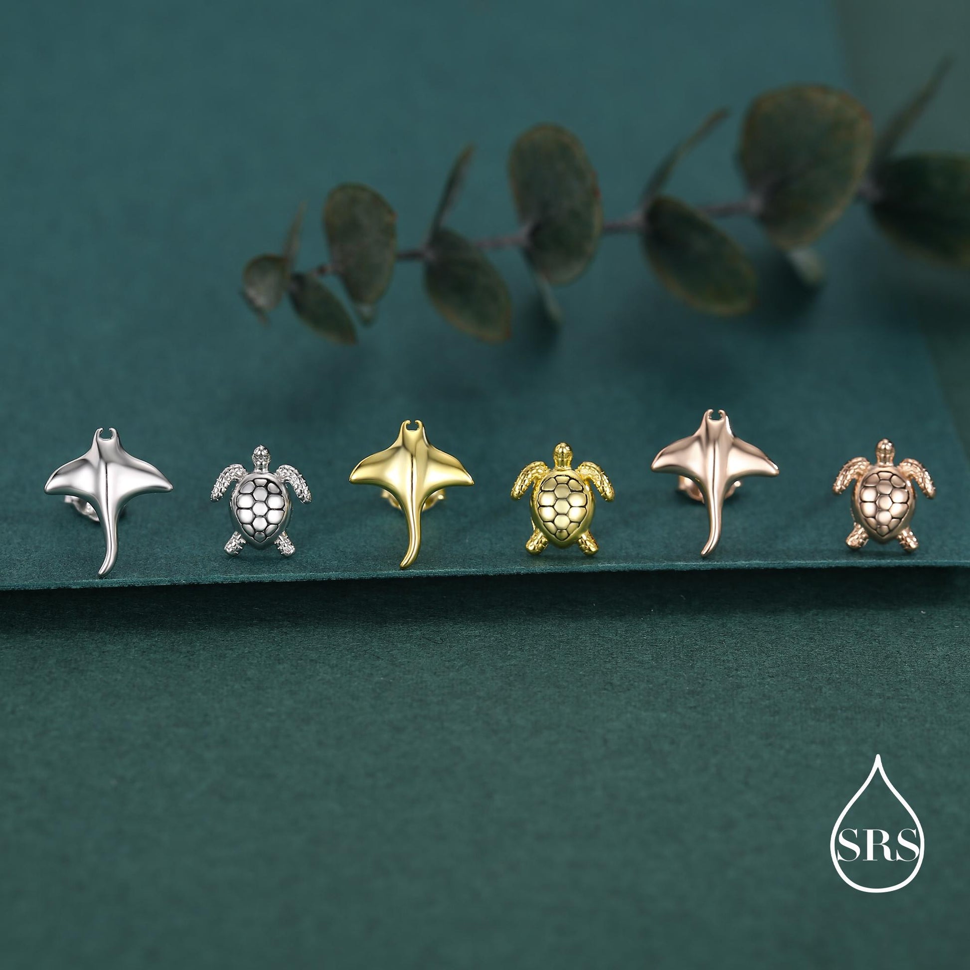 Sterling Silver Manta Ray & Sea Turtle Stud Earrings – Ocean Animal Mismatched Earrings, Minimalist Marine Life Jewellery, Beach Lover Gift