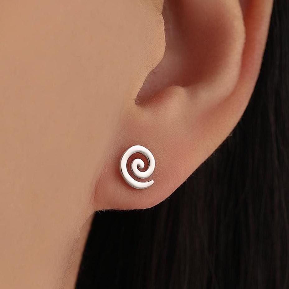 Koru Circle Spiral Stud Earrings in Sterling Silver - Infinity Swirl Earrings - New Zealand Māori Art Stud Earrings - Kiwi Circle