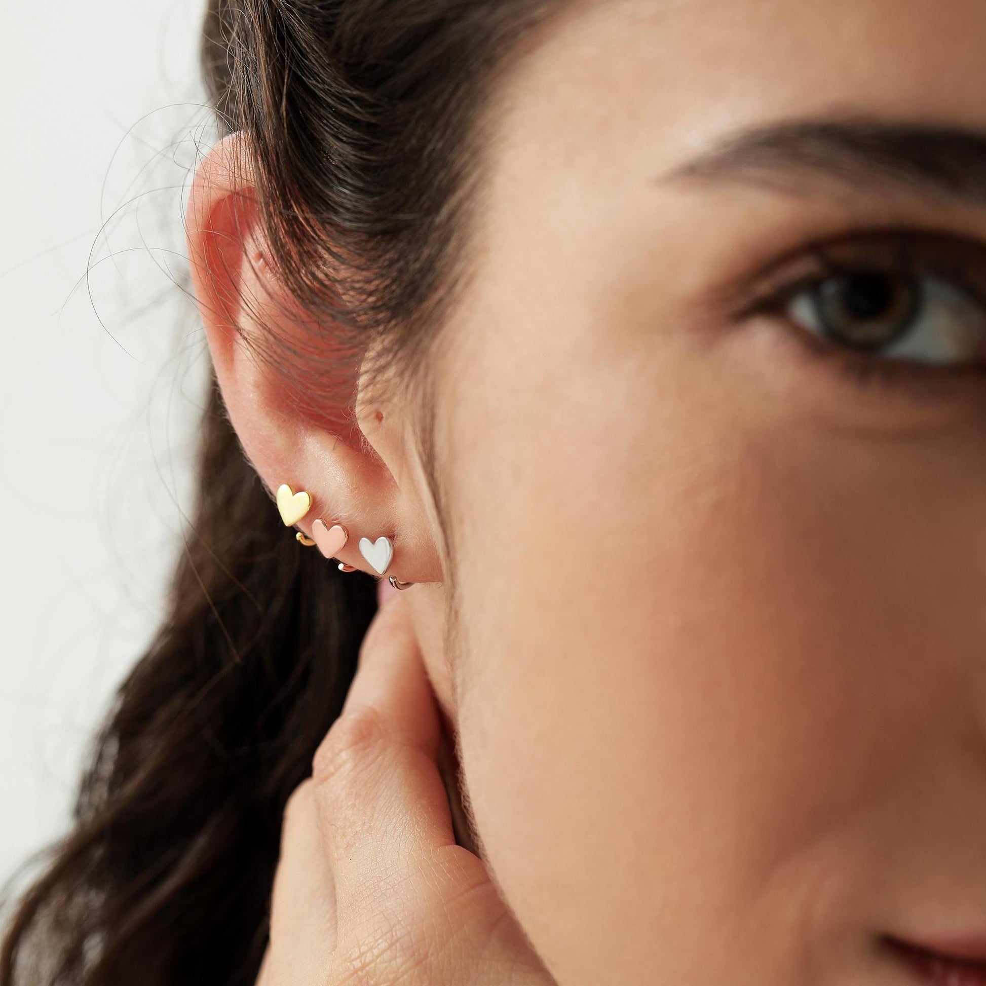 Tiny Heart Huggie Hoop Earrings in Sterling Silver, Silver, Gold or Rose Gold, Dainty Little Heart Open Threader, Threader Hoop Earrings