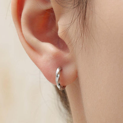 Sterling Silver Dainty Braided Huggie Hoops, Minimal Twist Hoops, Intertwining Hoop Earrings, Dainty Huggie Hoops Earrings, Mobius Hoops