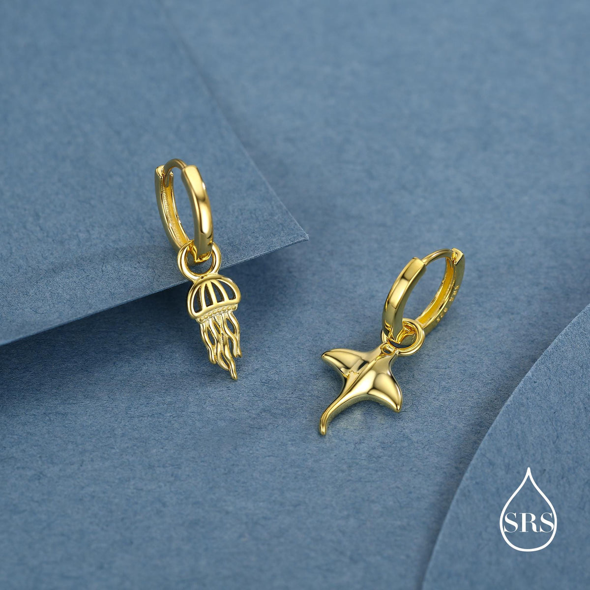 Mismatched Manta Ray Fish and Jellyfish Huggie Hoop Earrings, Asymmetric Stingray and Jellyfish Dangle Hoop Earrings, Fish Dangle Earrings