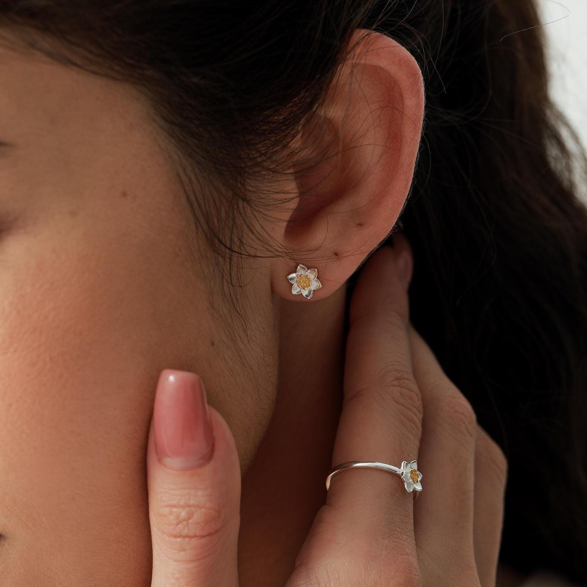 Daffodil Stud Earrings in Sterling Silver, Tiny Flower Earrings, Small Daffodil Earrings, Forget-me-not Stud, Birth Flower for March