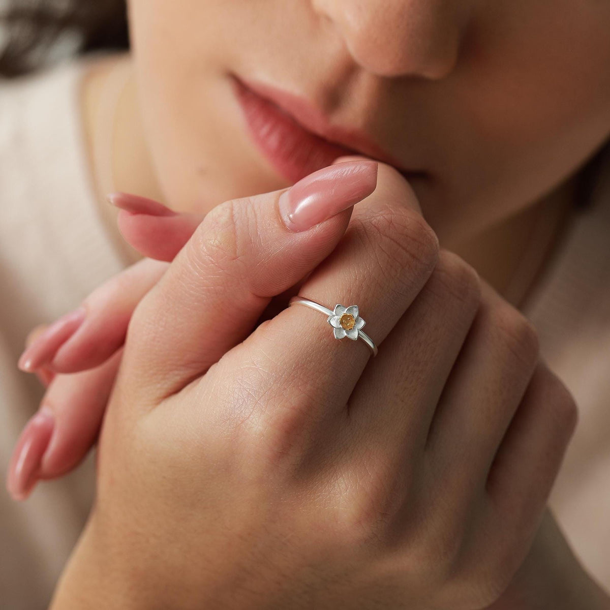 Sterling Silver Daffodil Flower Ring, Adjustable Size, Daffodil Ring ring, Silver and Gold Flower Ring, Dainty and Delicate