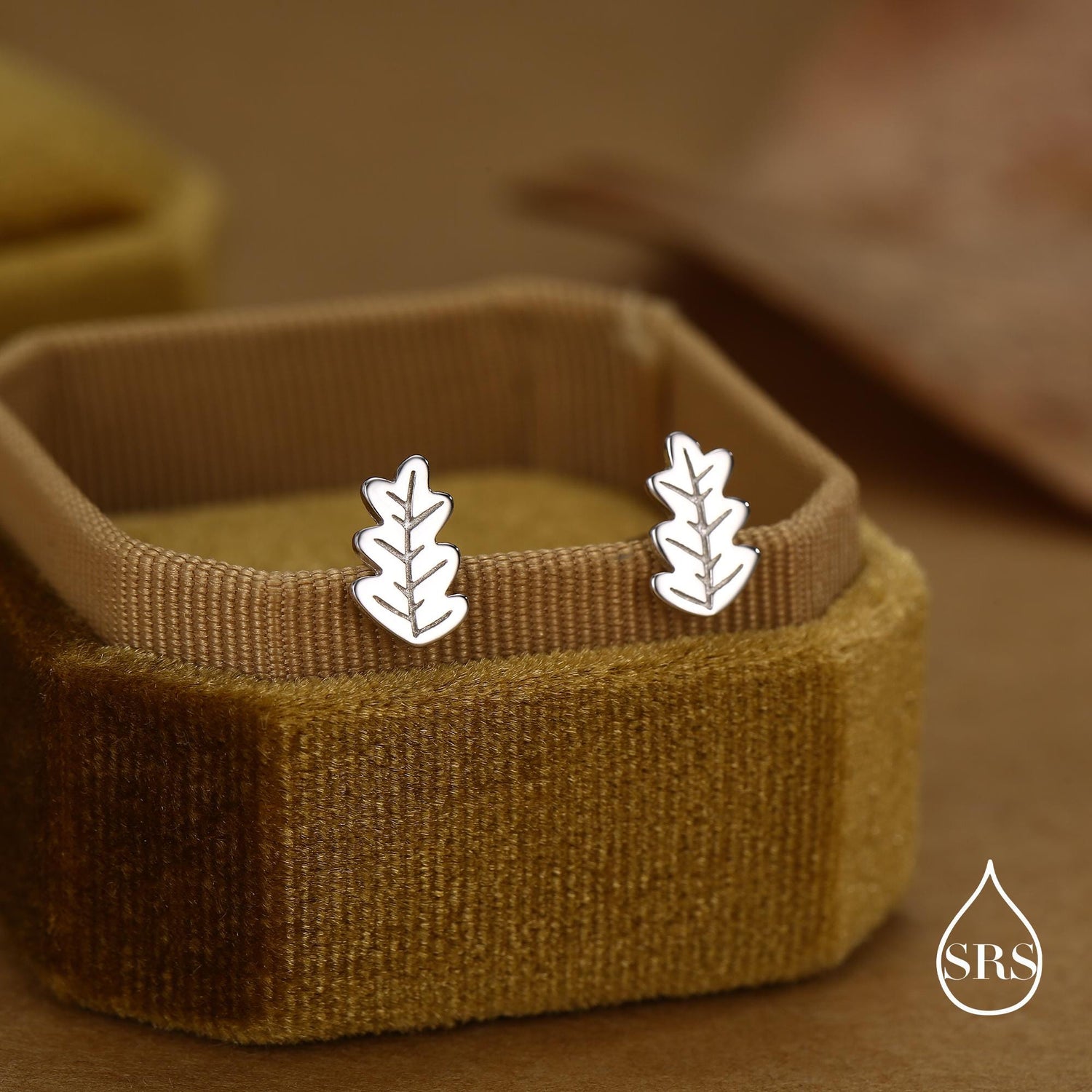 Oak Leaf Stud Earrings in Sterling Silver, Petite Acorn Leaf Earrings, Small Leaf Stud, Nature Inspired