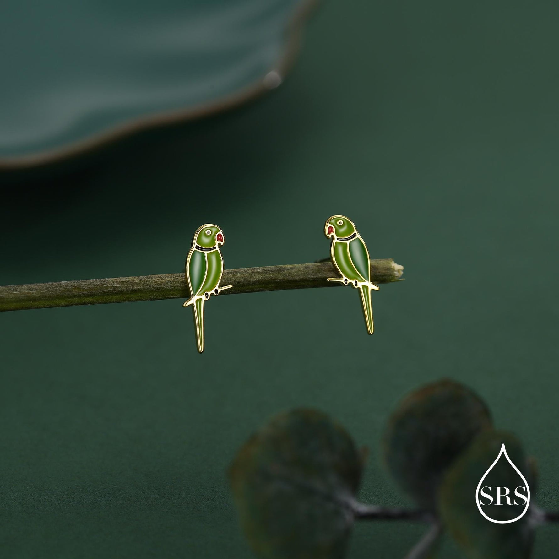 Sterling Silver Green Enamel Parakeet Parrot Earrings， Bird Earrings