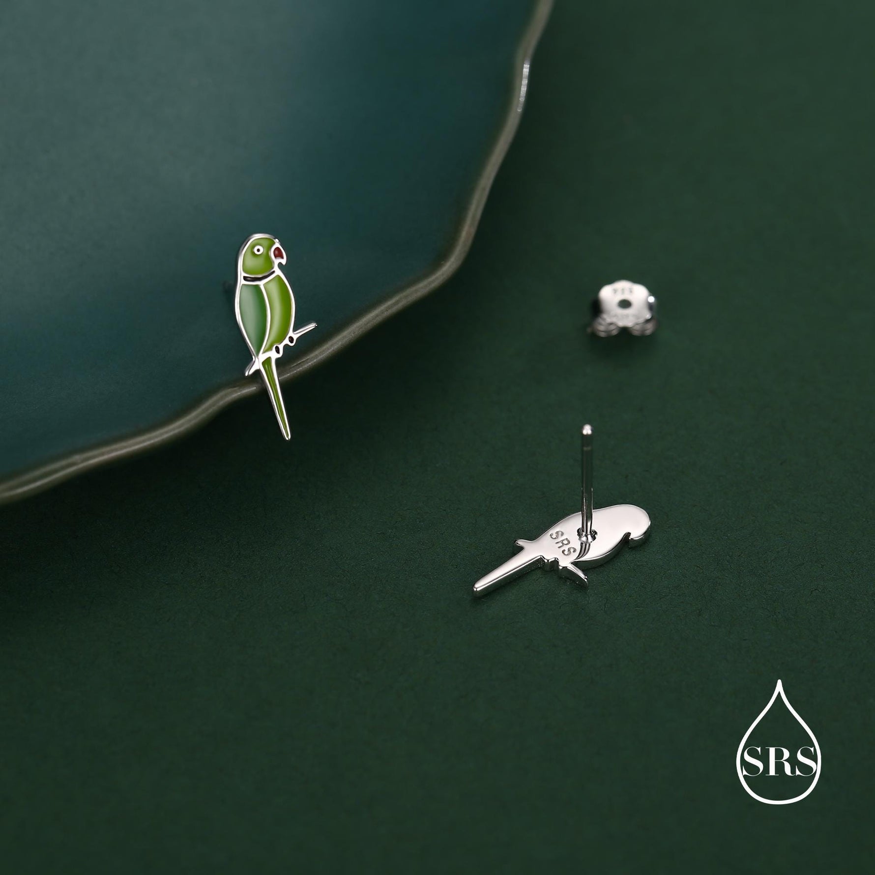 Sterling Silver Green Enamel Parakeet Parrot Earrings， Bird Earrings