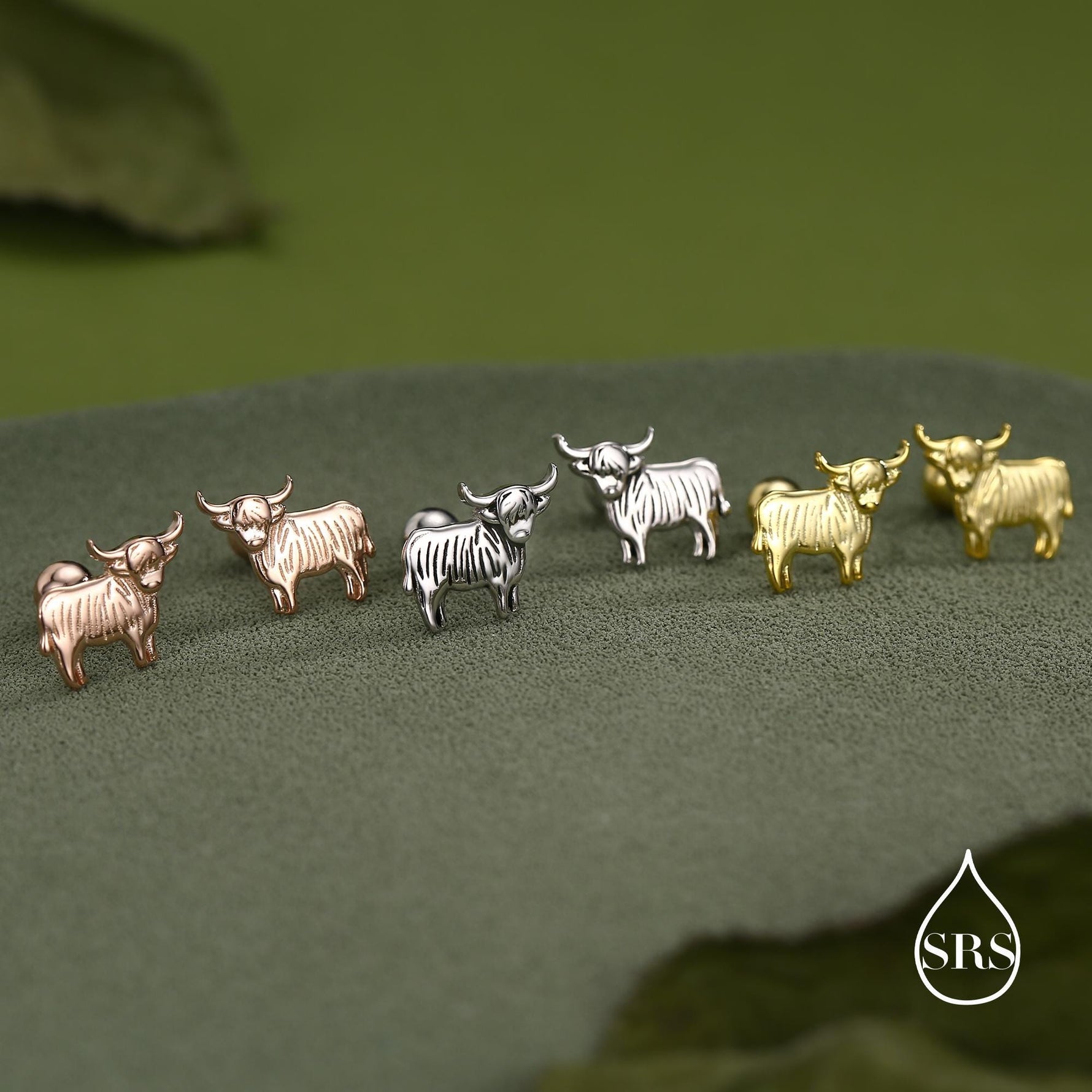 Small Pair of Highland Cow 18G Screw Back Earrings in Sterling Silver, Animal Earrings