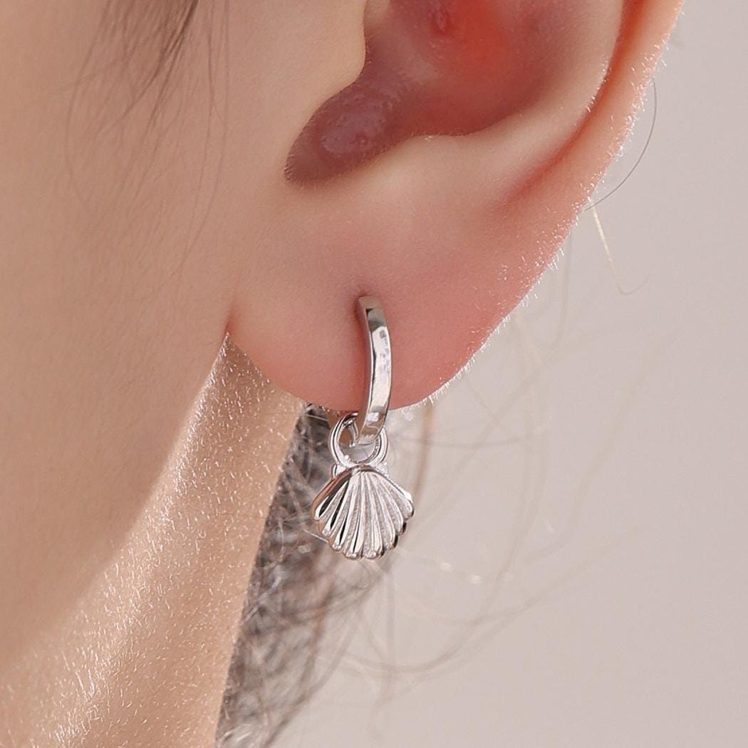 Sterling Silver Mismatched Shell and Starfish Huggie Hoops, Silver, Gold or Rose Gold, Detachable Cute Shell Hoop Earrings,