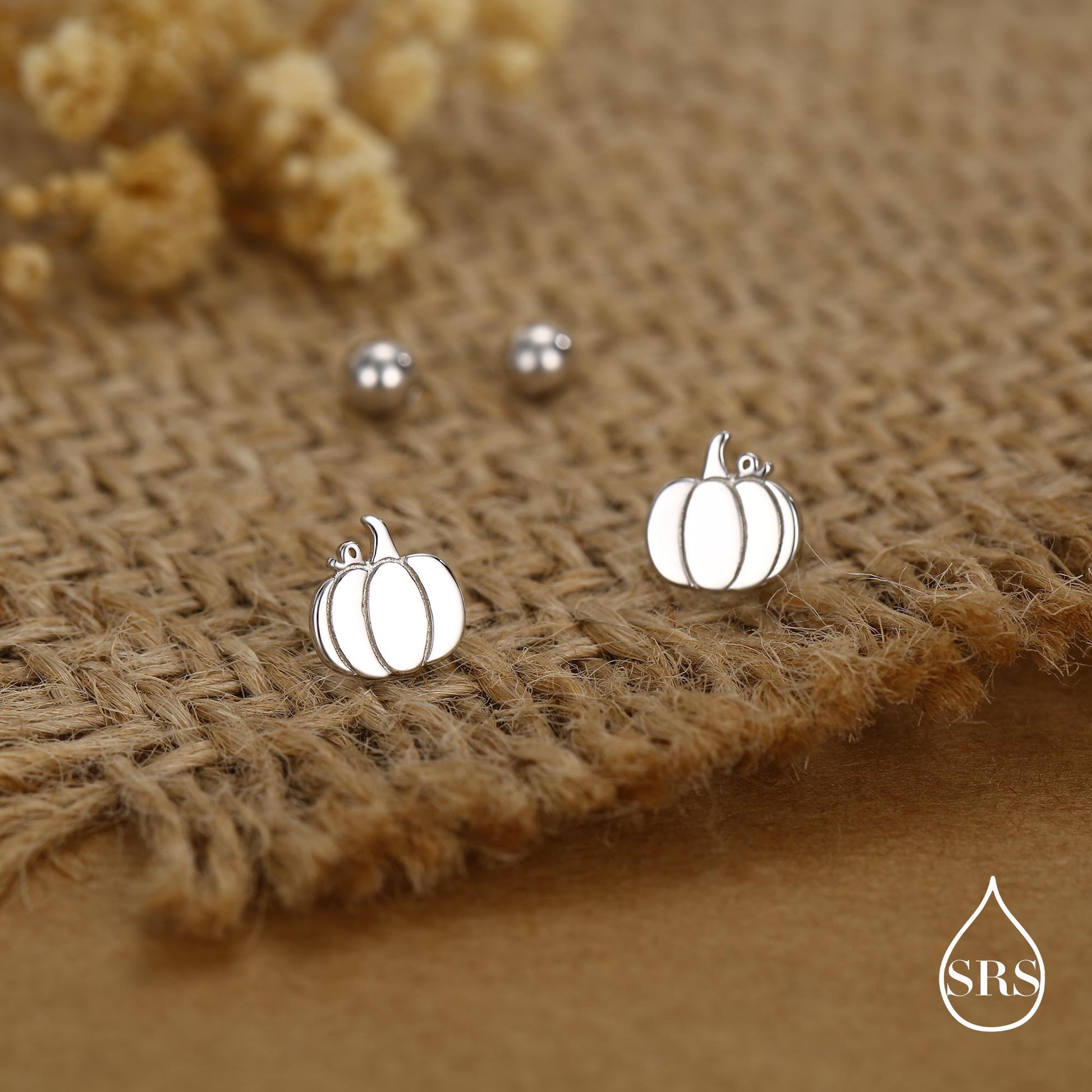 Sterling Silver Pumpkin 18G Screw Back Stud Earring with Ball Backs