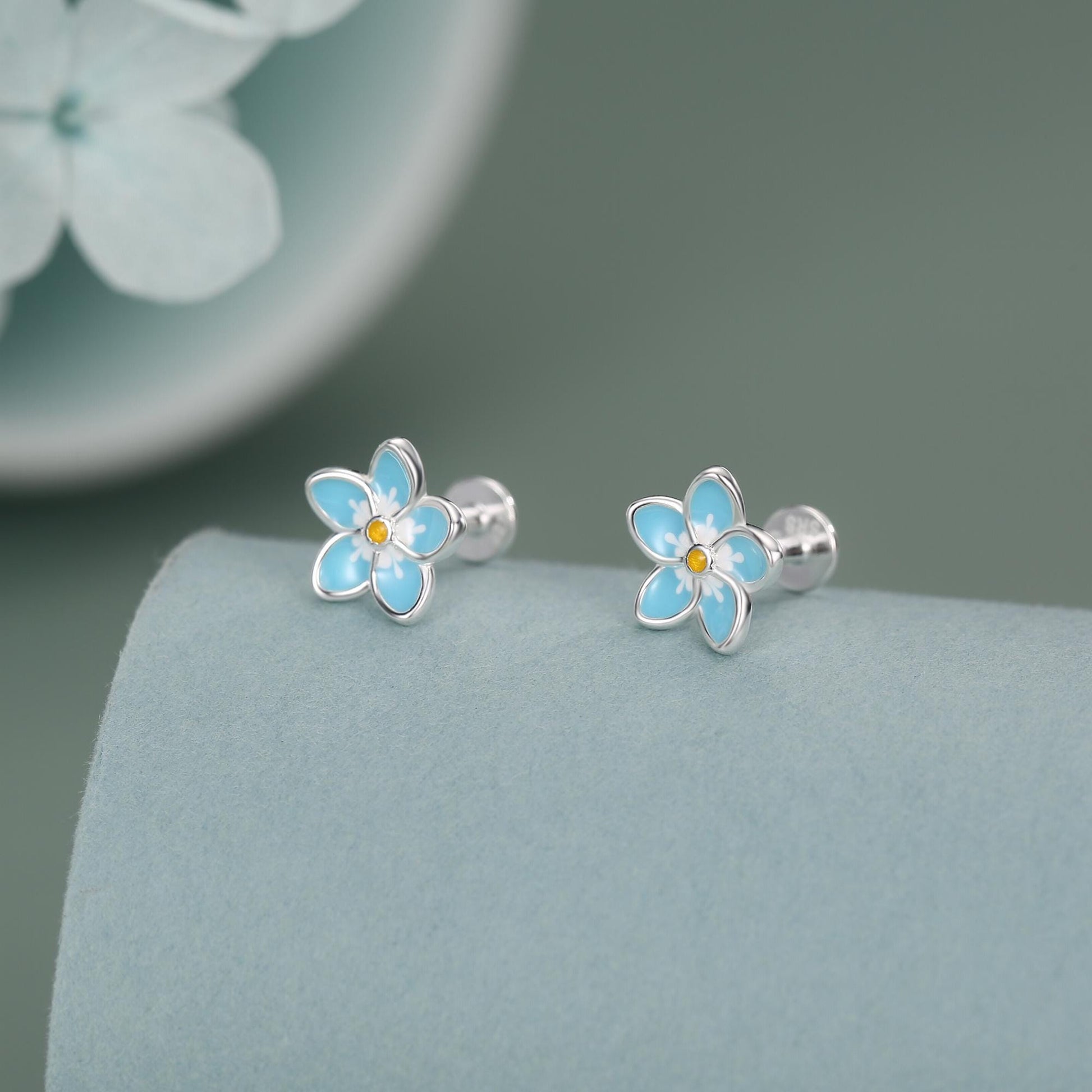Sterling Silver Forget-Me-Not Flower 16G Flat Back Stud Earring