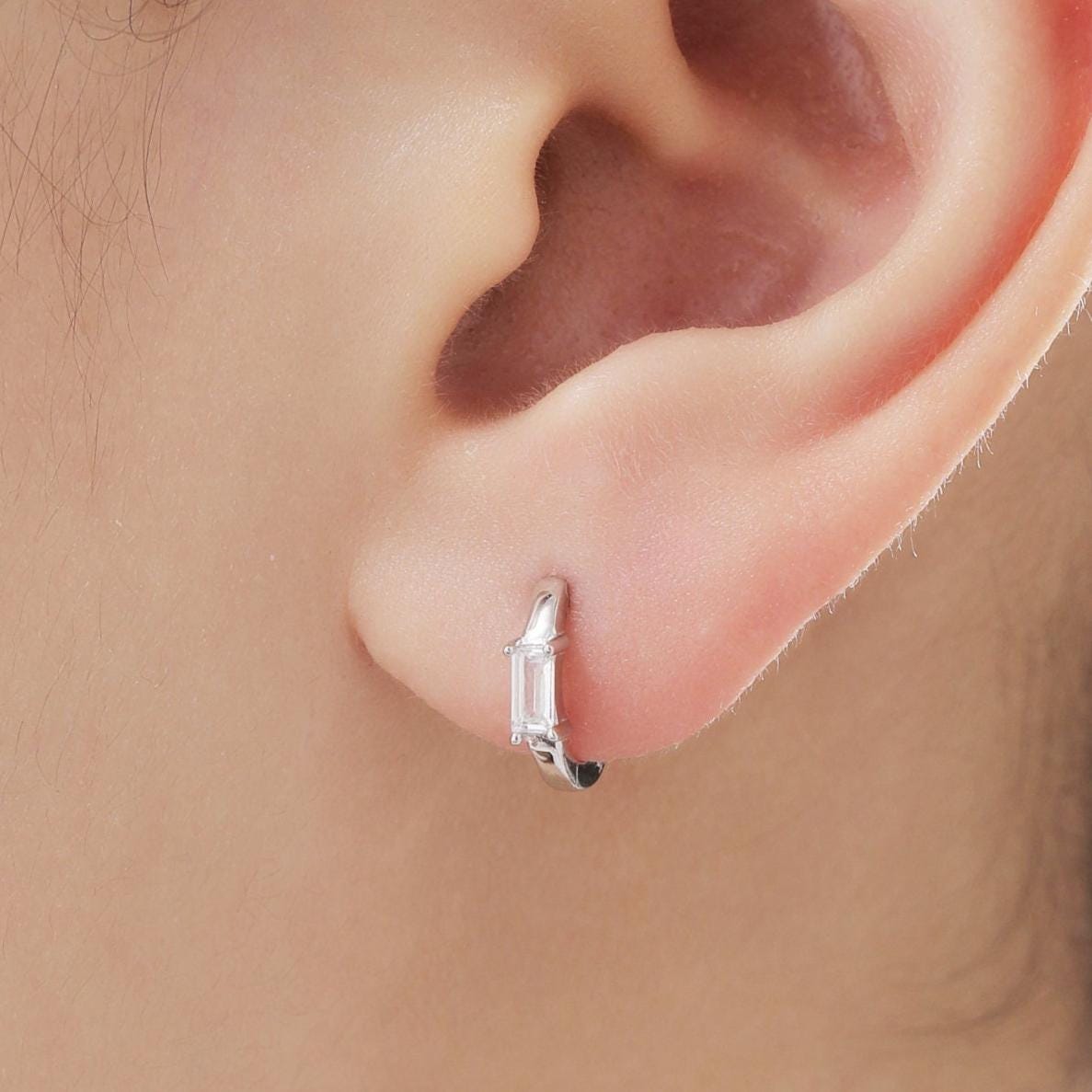 Minimalist Single Baguette Cut CZ Huggie Hoop in Sterling Silver, Silver or Gold, Minimalist Simple Hoop Earrings