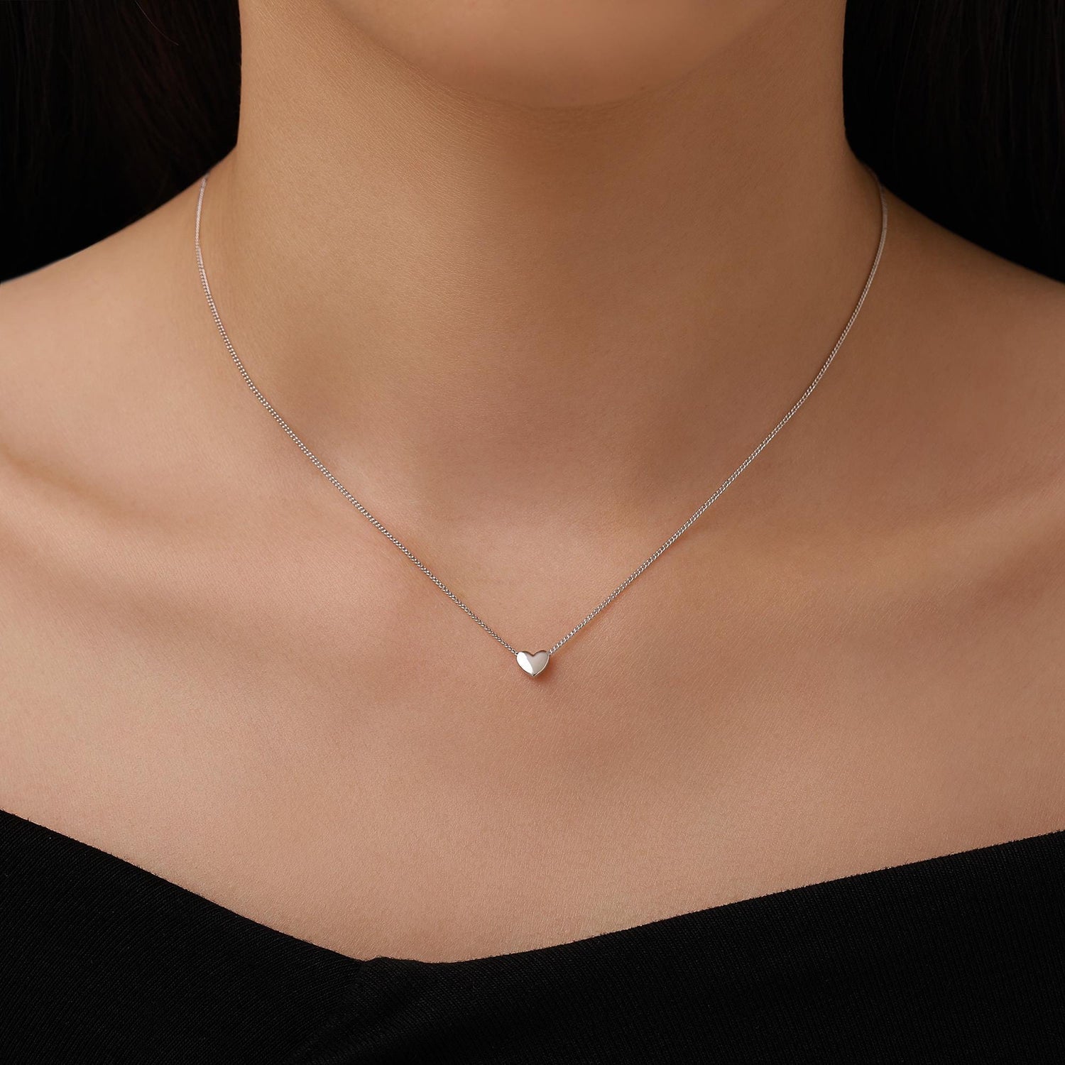 Minimalist Tiny Heart Pendant Necklace in Sterling Silver