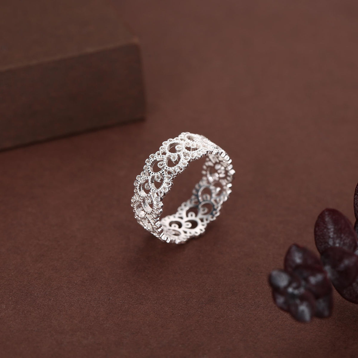 Vintage Lace Filigree Band Ring