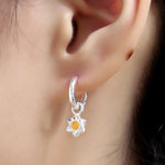 Daffodil Huggie Hoop in Sterling Silver, Partial Gold, Flower hoop Earrings, Daffodil Floral Earrings, 8mm Inner Diameter