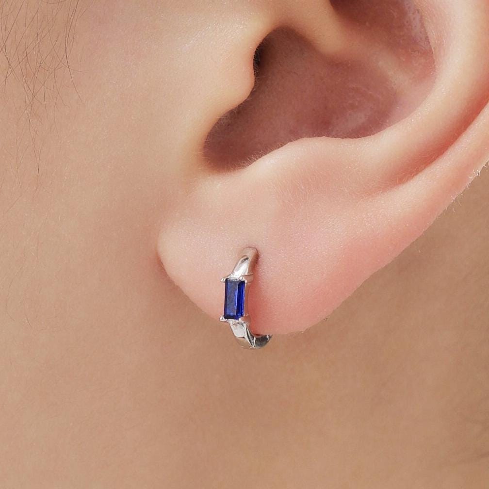 Sapphire Blue Single Baguette Cut CZ Huggie Hoop in Sterling Silver, Silver or Gold, Minimalist Simple Blue Hoop Earrings