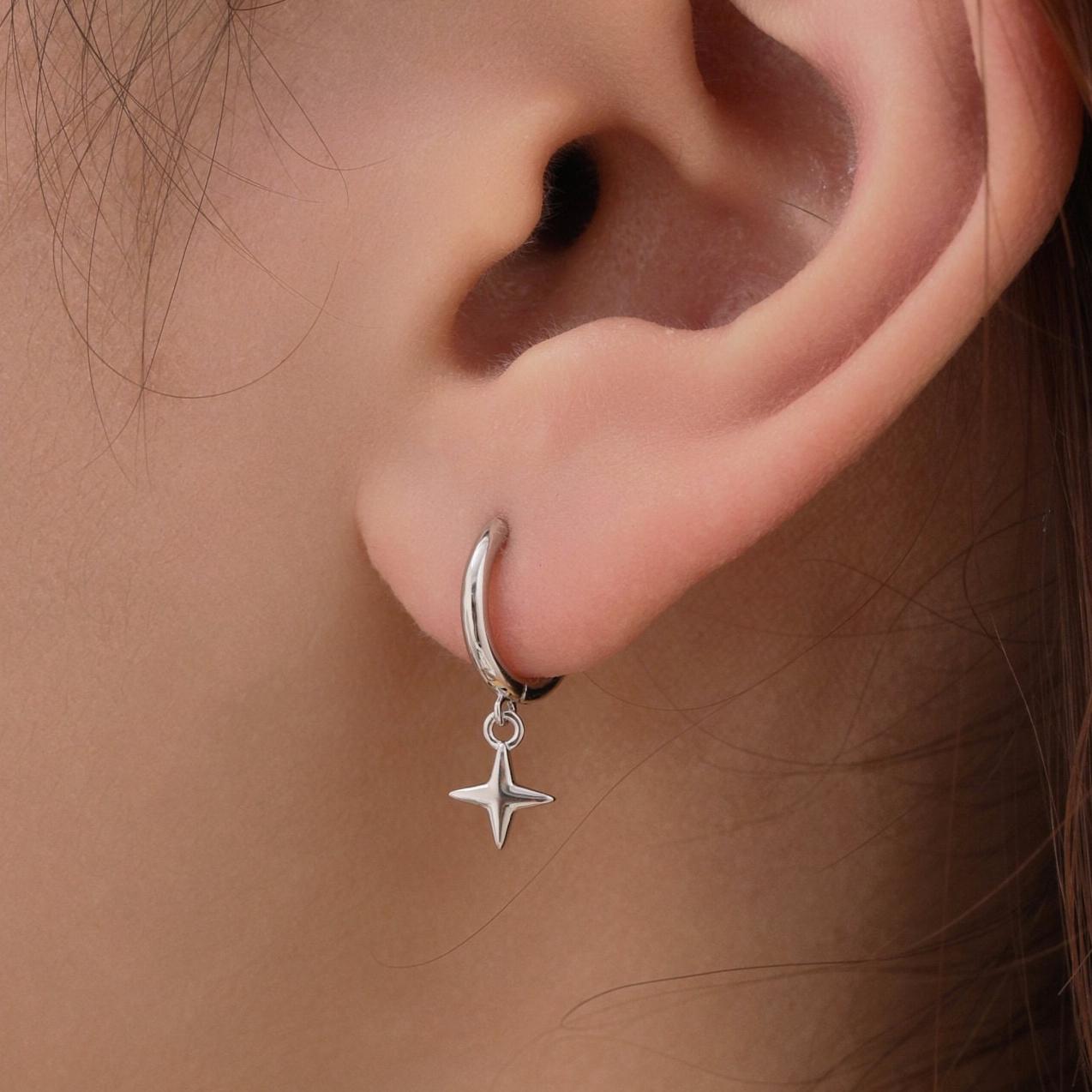 Tiny Four Point Star Huggie Hoop Earrings in Sterling Silver, Silver, Gold or Rose Gold, North Star Earrings, Sunburst Earrings, Celestial