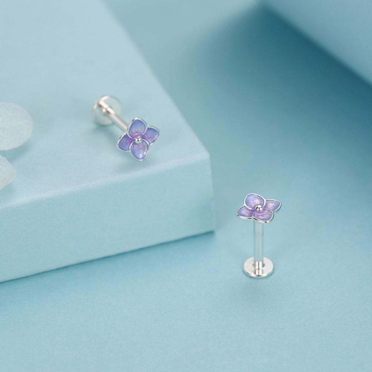 Sterling Silver Purple Hydrangea Flower 16G Flat Back Labret Earrings