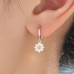 Mismatched Bumble Bee and Daisy Huggie Hoops in Sterling Silver, Silver or Gold, Asymmetric Cute Bee Hoop Earrings,