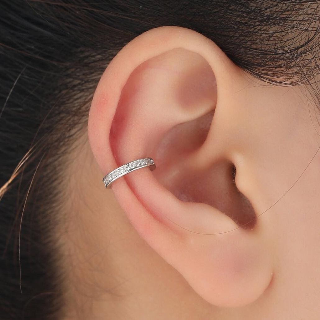 CZ Ear Cuff in Sterling Silver, Silver or Gold, Simple Piercing Free Earrings, Minimalist Ear Cuff, Diamond CZ Ear Cuff