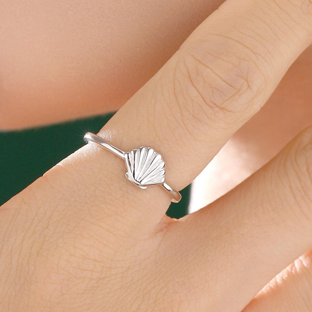 Sterling Silver Cute Little Shell Ring, Adjustable Size, Cute Sea Shell Ring, Dainty and Delicate, Shell Fossil Ring