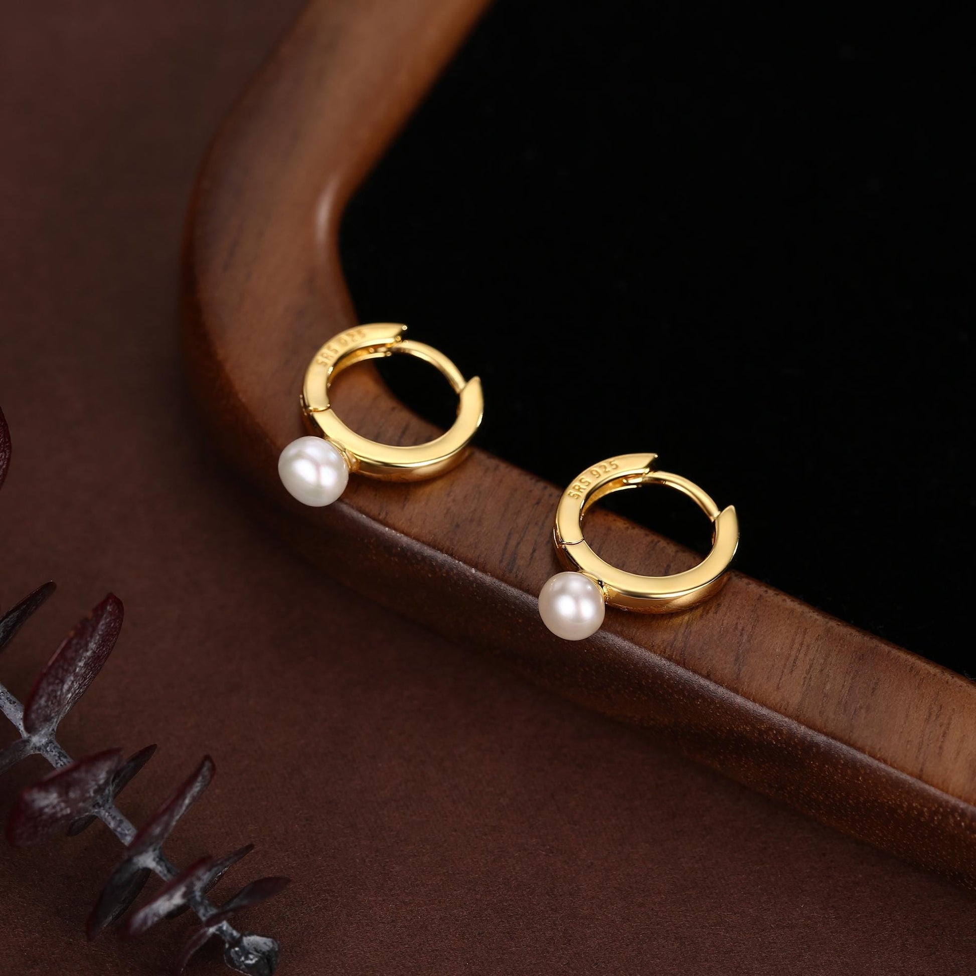 Natural Freshwater Pearl Huggie Hoops, Single Pearl Hoops, Silver or Gold, Genuine Pearl Huggie Hoops, Keshi Pearl Earrings