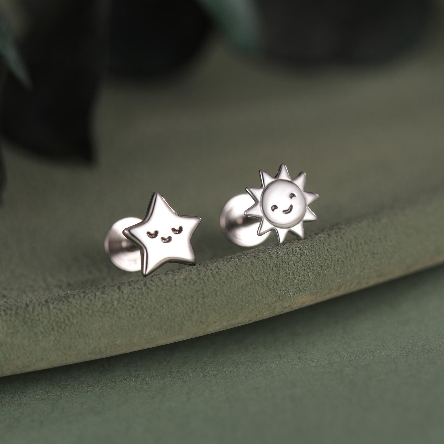 Sterling Silver Sun and Star 16G Flat Back Labret Earrings