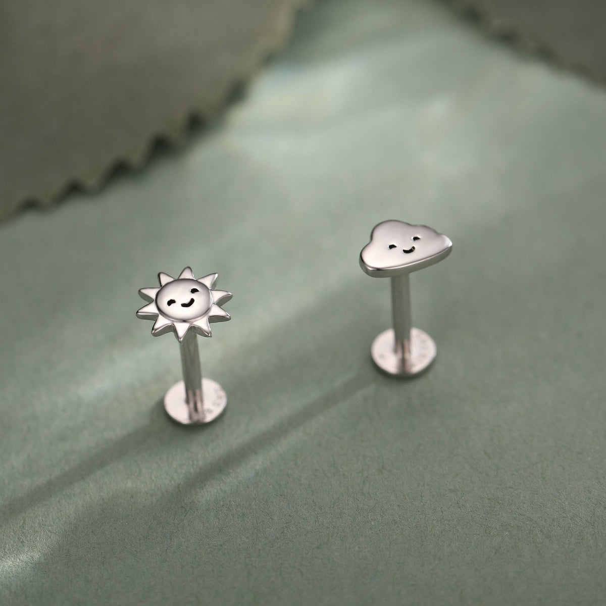 Sterling Silver Sun and Cloud 16G Flat Back Labret Earrings