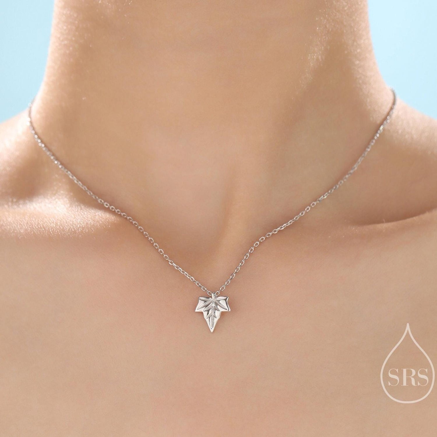 Cute Little Ivy Leaf Pendant Necklace in Sterling Silver, Silver or Gold or Rose Gold, Ivy Leaf Necklace in Silver