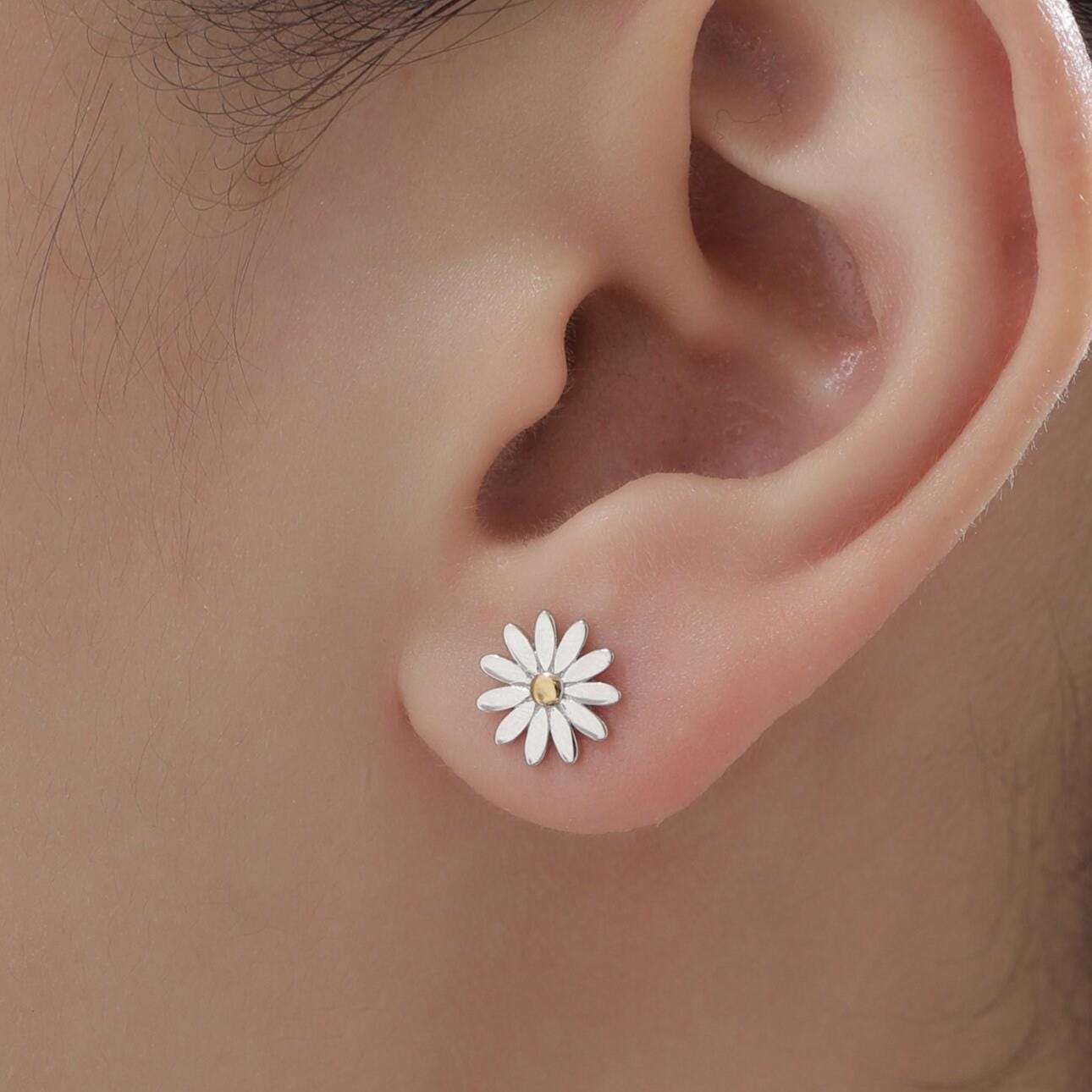 Daisy Flower Stud Earrings in Sterling Silver, Solid Silver with Part Gold Plate, Silver Daisy Earrings, Silver Daisy Blossom Earrings
