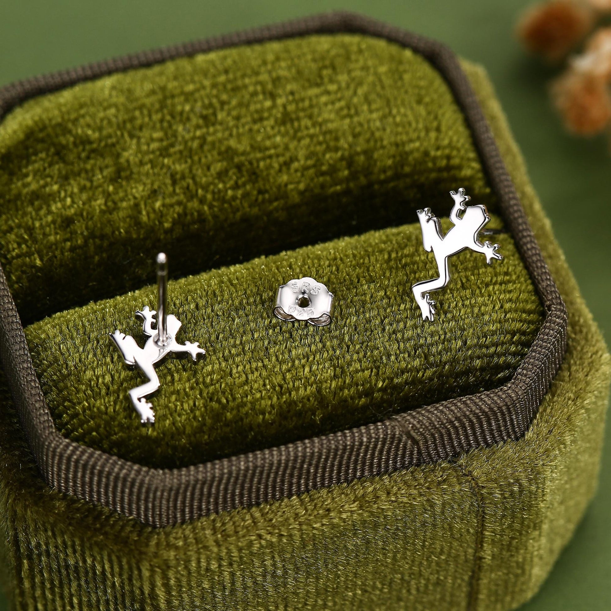 Frog Stud Earrings in Sterling Silver, Tree Frog, Rain Forest Frog Nature Inspired, Cute Fun and Quirky
