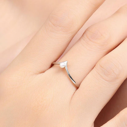 Minimalist Natural Pearl V Ring in Sterling Silver, 3mm Genuine Freshwater Chevron Ring, Adjustable Size Tiara Ring, Real Pearl V Ring