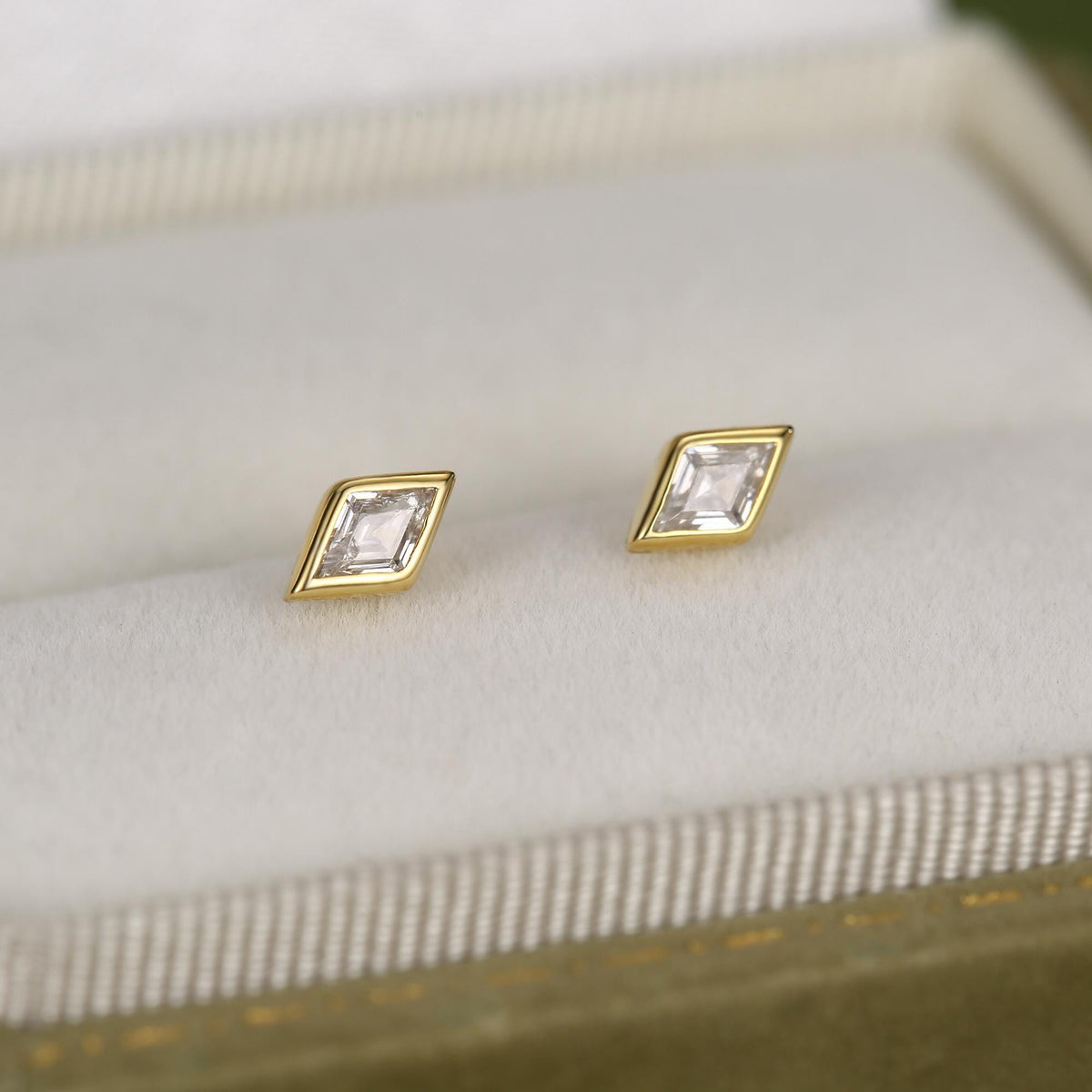 Sterling Silver Clear CZ Rhombus Stud Earrings