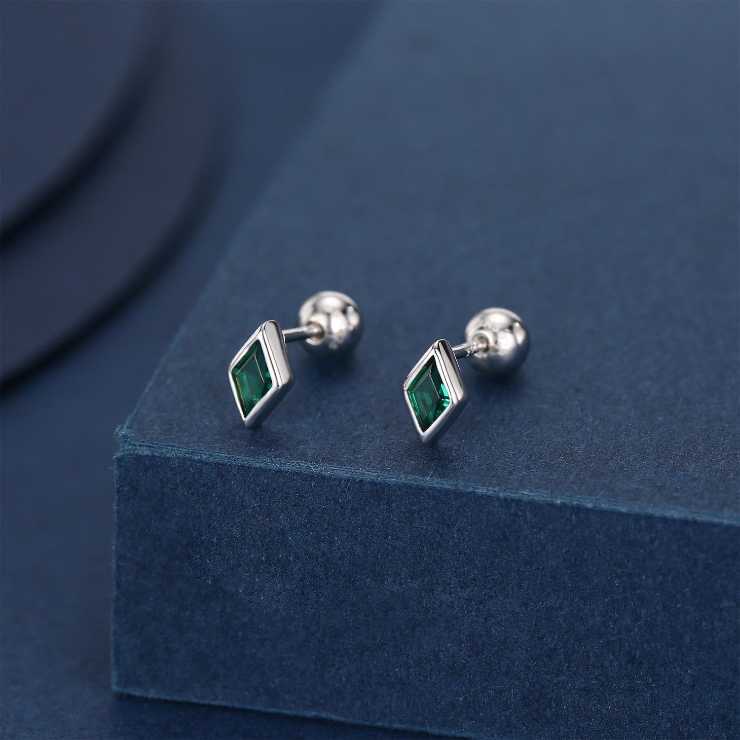 Sterling Silver Emerald Green CZ 18G Screw Back Rhombus Stud Earrings