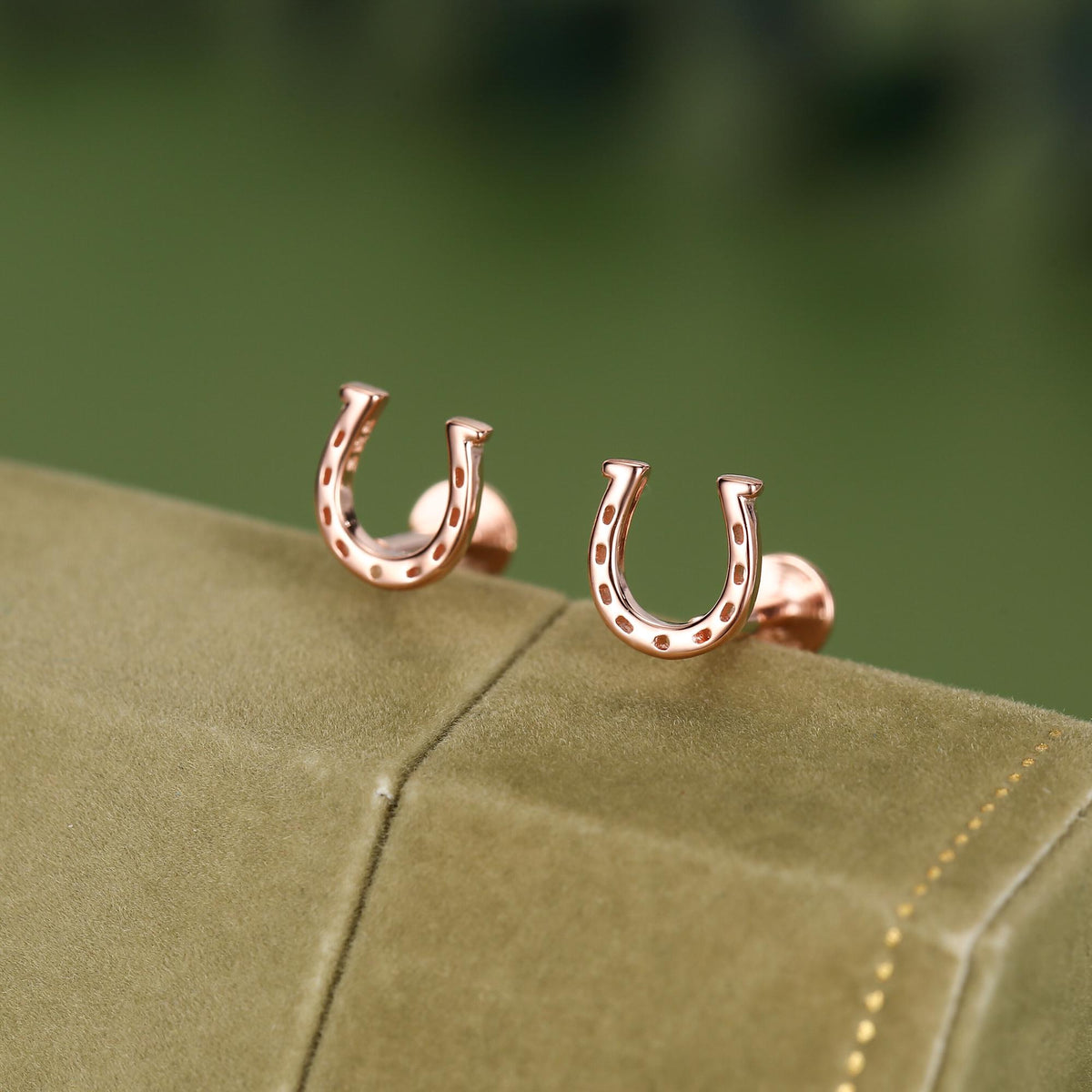 Sterling Silver Horseshoe 16G Flat Back Labret Earrings