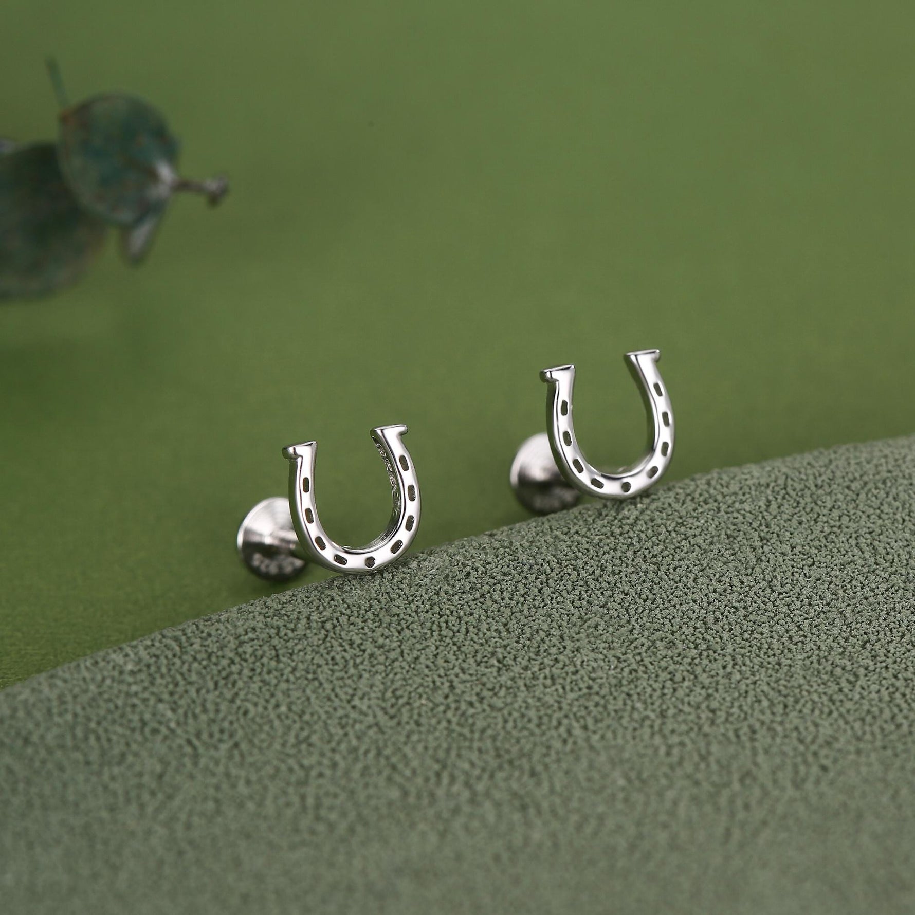 Sterling Silver Horseshoe 16G Flat Back Labret Earrings