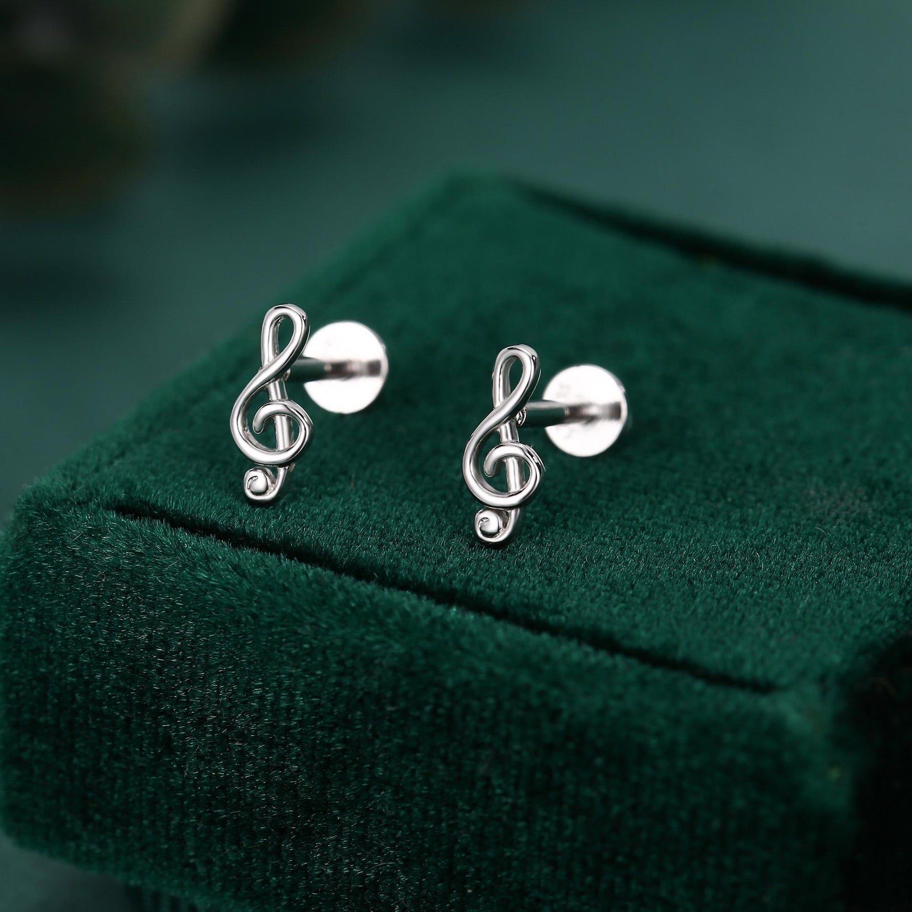 Sterling Silver Treble Clef 16G Flat Back Labret Earrings