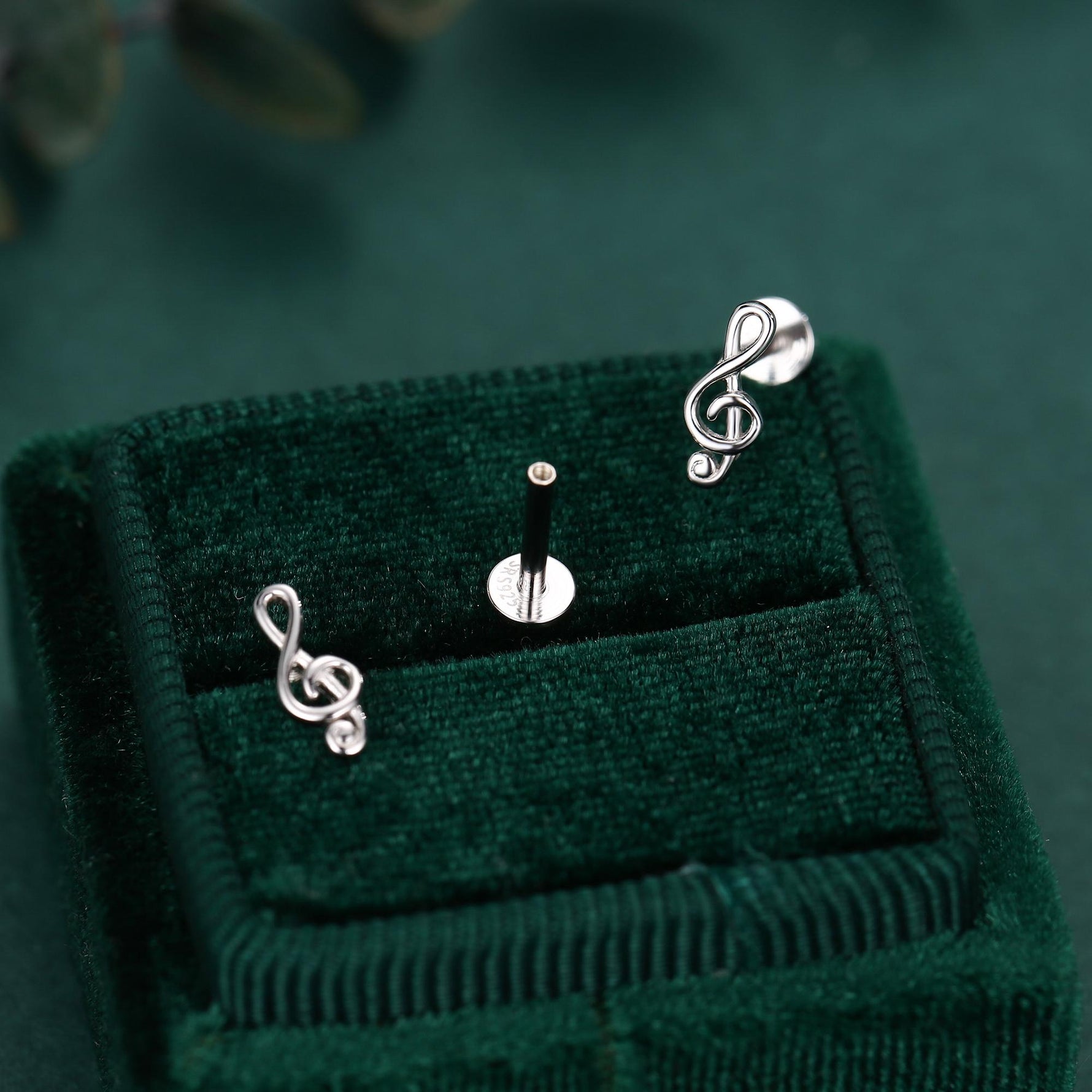 Sterling Silver Treble Clef 16G Flat Back Labret Earrings