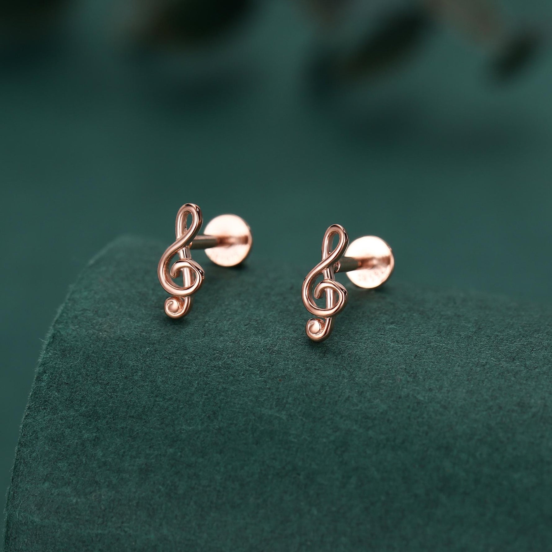 Sterling Silver Treble Clef 16G Flat Back Labret Earrings