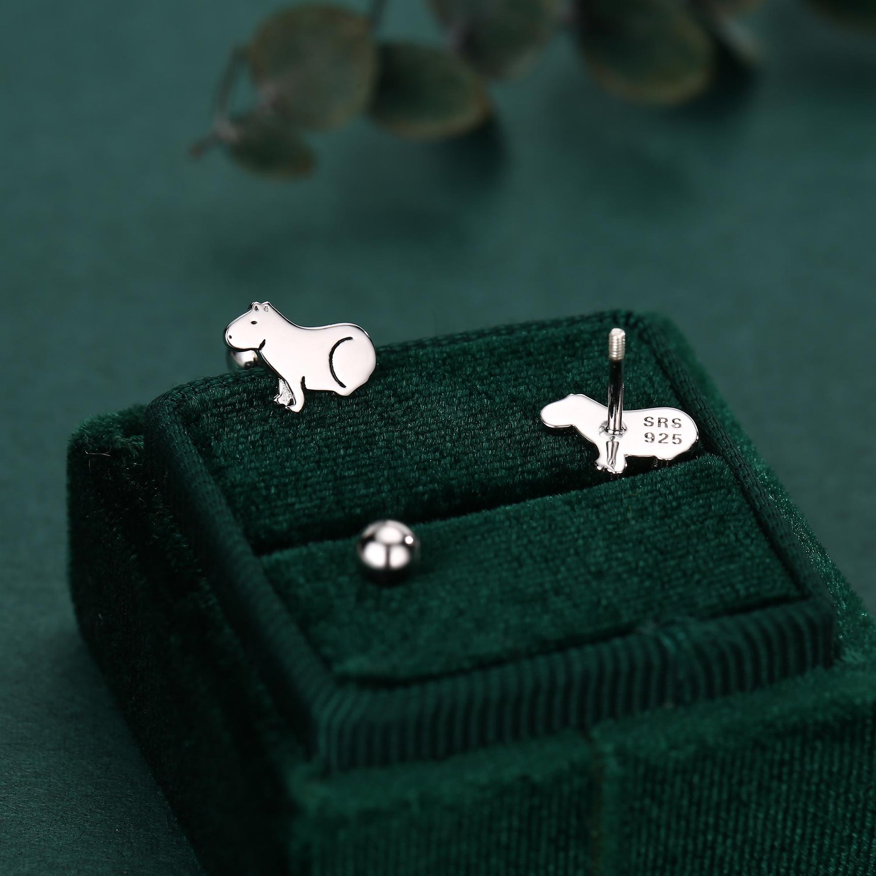 Sterling Silver Guinea Pig 18G Screw Back Stud Earrings