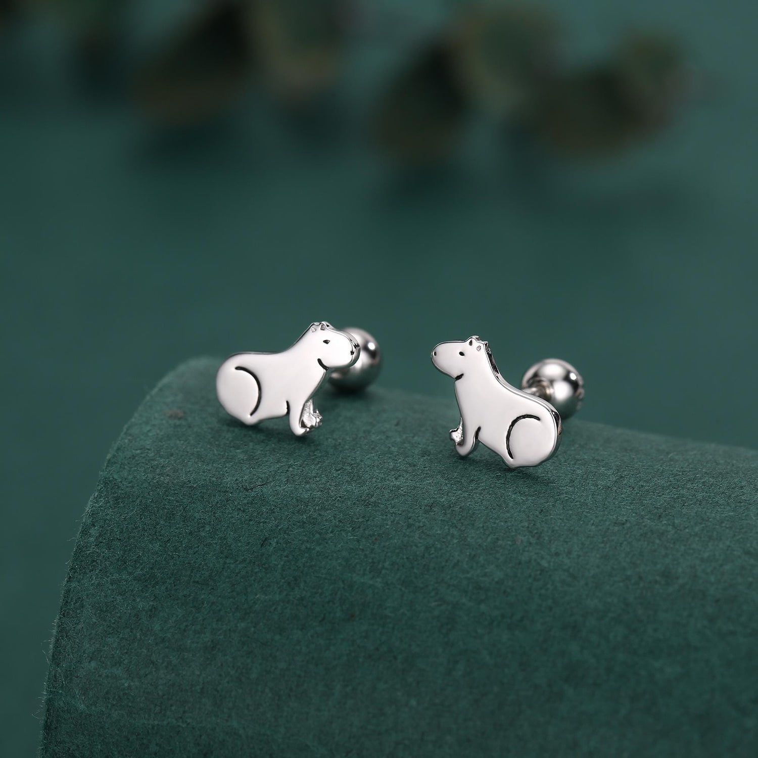 Sterling Silver Guinea Pig 18G Screw Back Stud Earrings