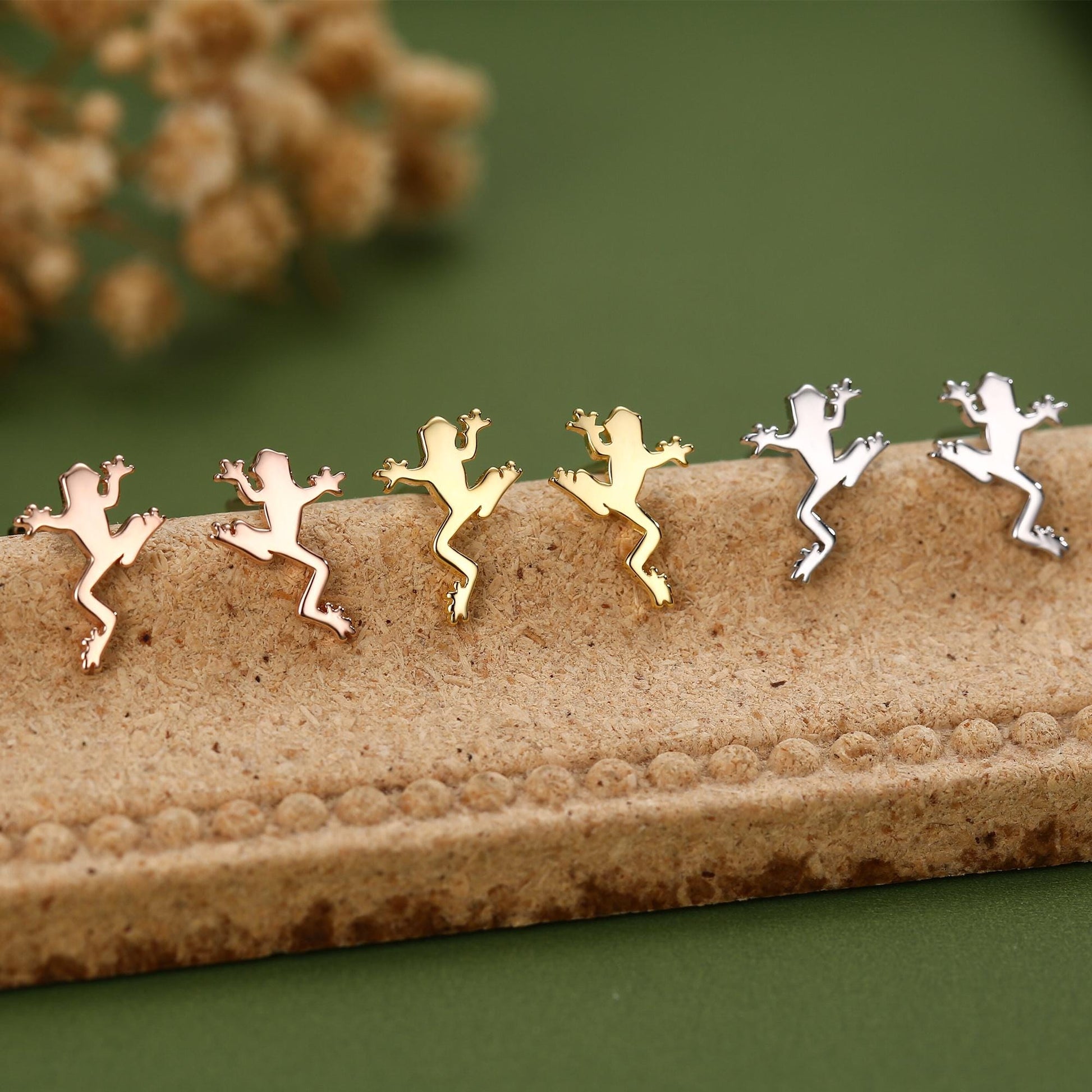 Frog Stud Earrings in Sterling Silver, Tree Frog, Rain Forest Frog Nature Inspired, Cute Fun and Quirky