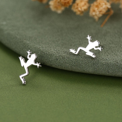Frog Stud Earrings in Sterling Silver, Tree Frog, Rain Forest Frog Nature Inspired, Cute Fun and Quirky