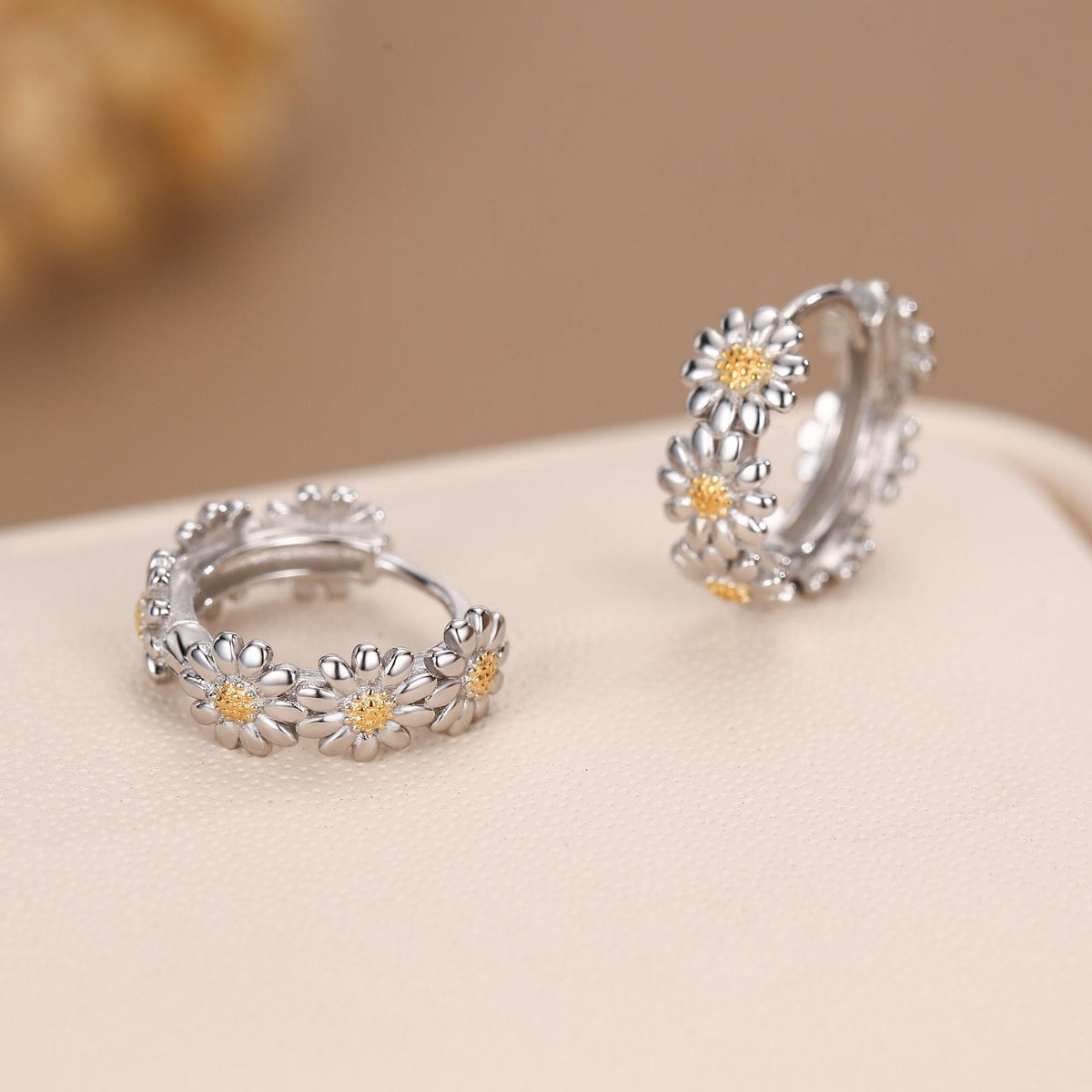 Daisy Flower Chain Huggie Hoop in Sterling Silver, Partial Gold Coated, Flower hoop Earrings, Floral Earrings, 10mm Inner Diameter